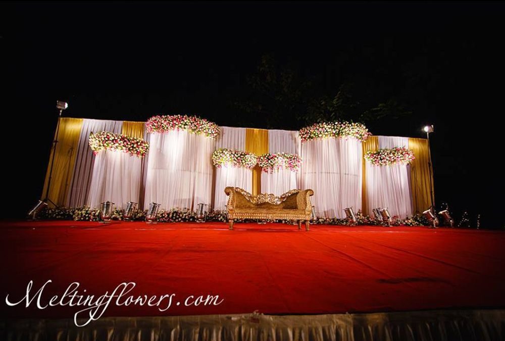 Get To Know Some Graceful Wedding Stage Decoration Ideas