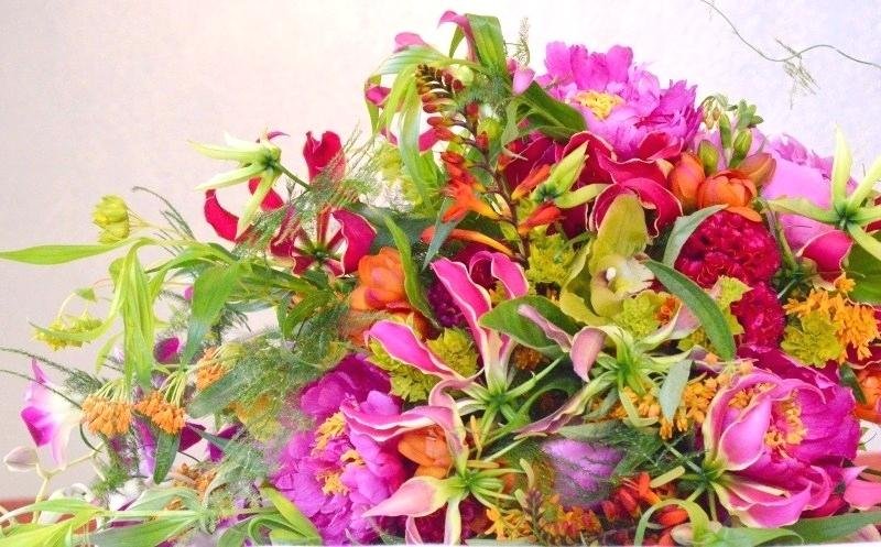 tropical flowers for wedding garland