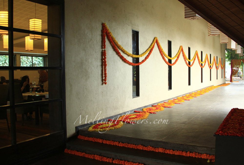 Black And Gold Theme Wedding