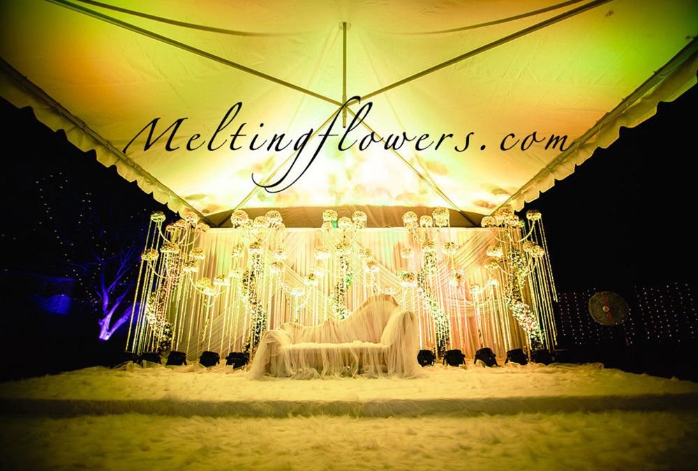 Get To Know Some Graceful Wedding Stage Decoration Ideas