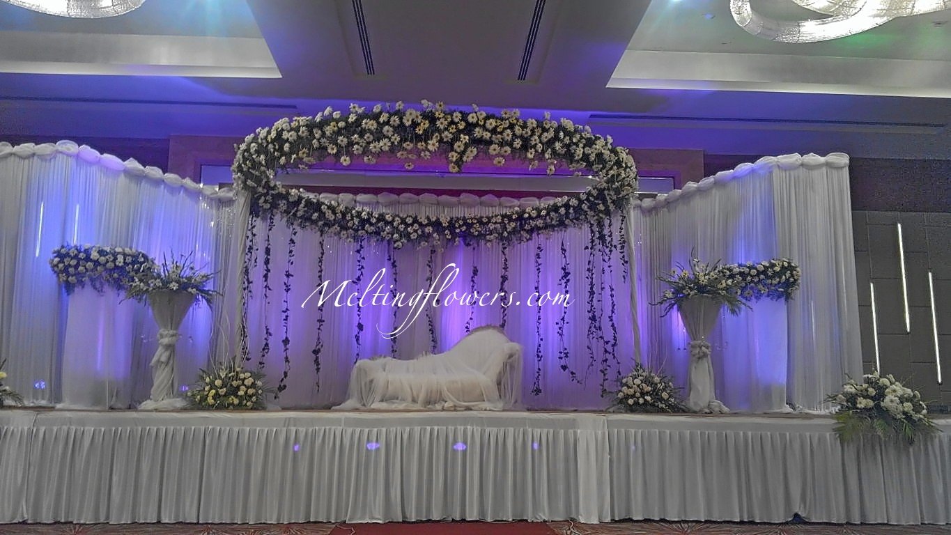 DecorDiyaa on Instagram: “A simple & elegant ring ceremony function decor  by @… | Wedding reception decorations simple, Fun wedding decor, Wedding  stage decorations