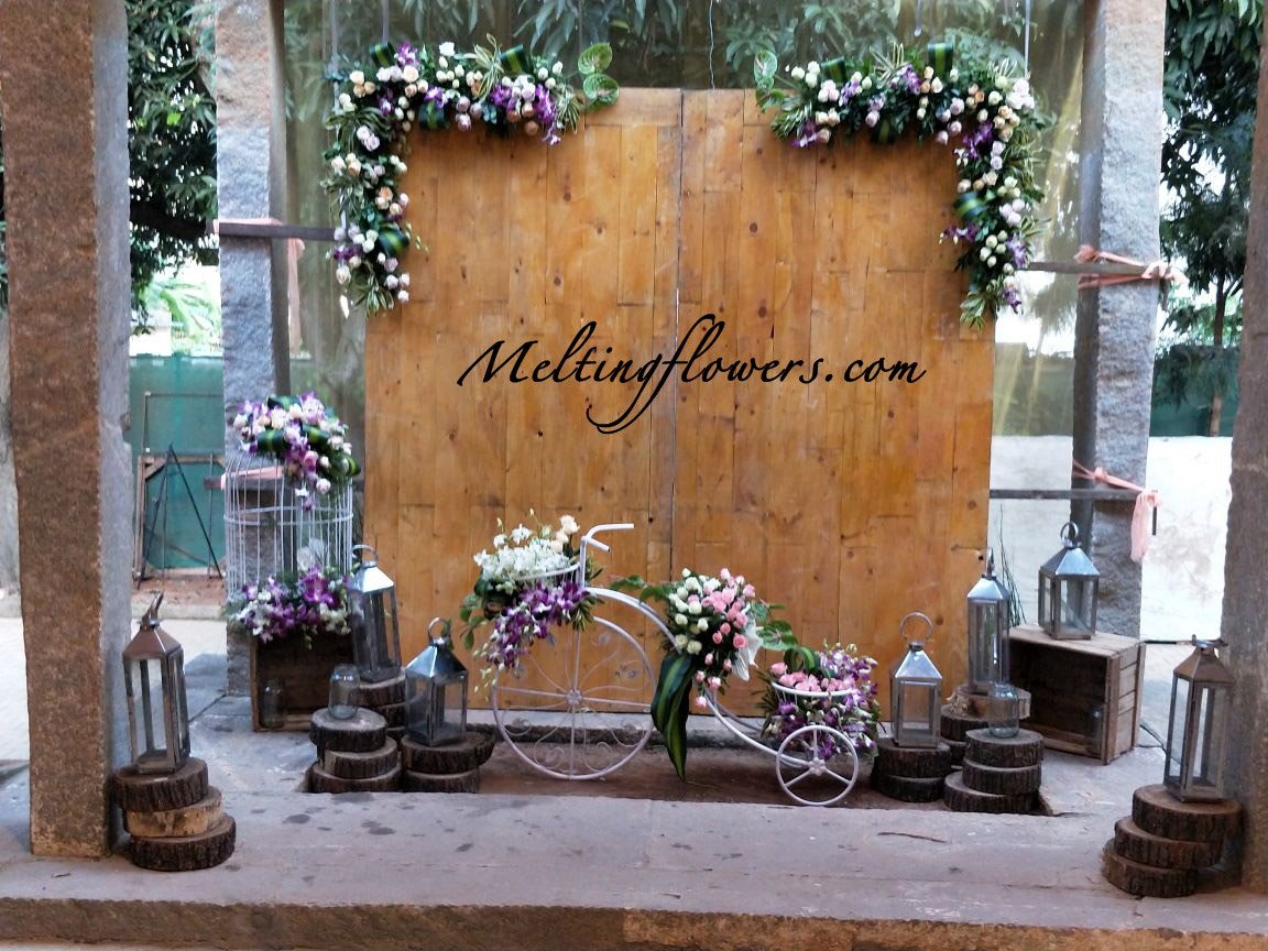 9 Vintage Wedding Photo Booth Decoration Ideas