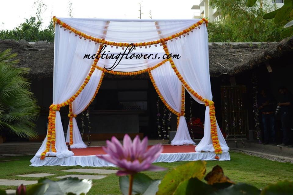 rustic mandap decoration | Wedding Decorations, Flower Decoration