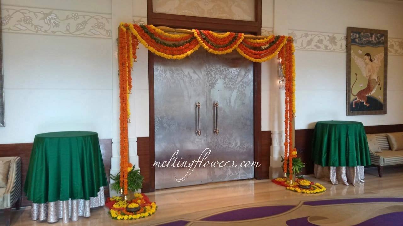 Entrance Decor To Welcome Your Guests In Style