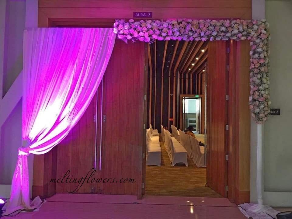Rustic Entry Walkway Decorations