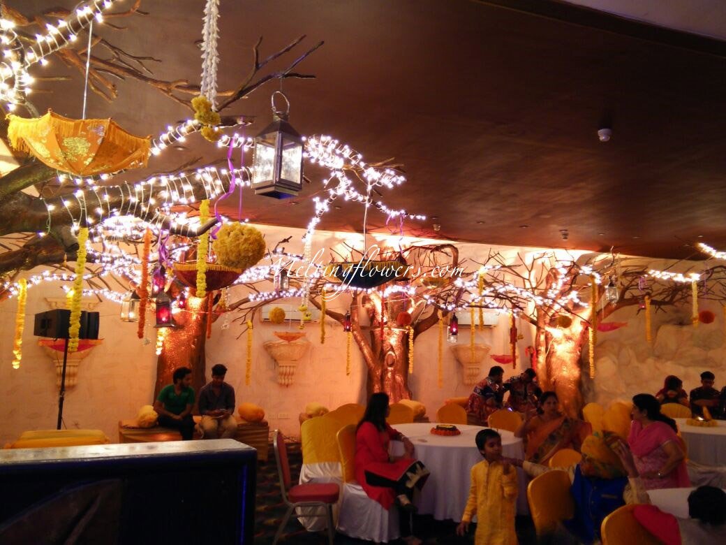 golden-palms-decorations-1b