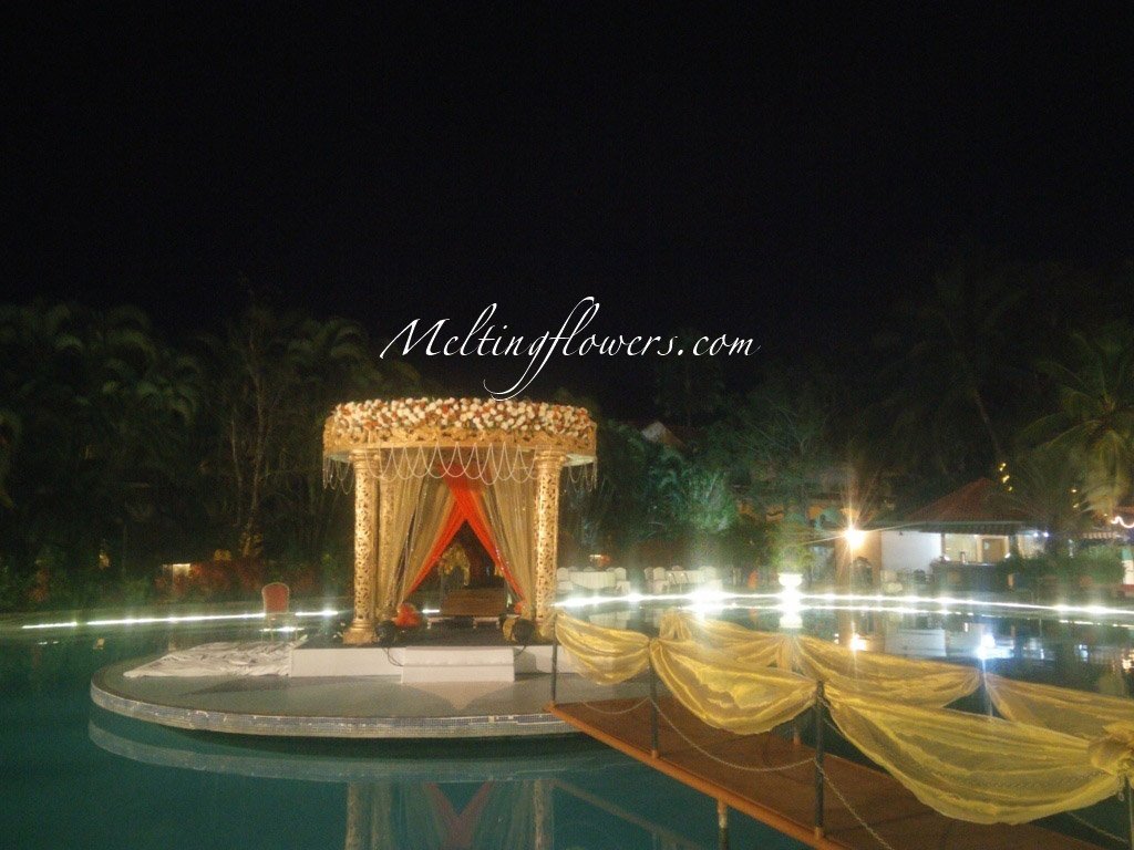 golden-palms-mandap-1b